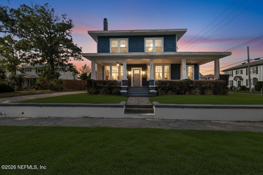 2843 Oak Street - Photo 1