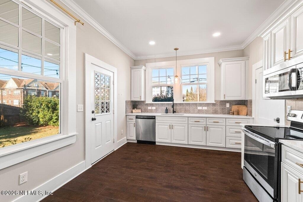 2843 Oak Street - Photo 27