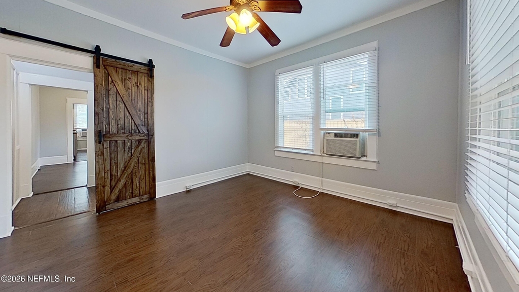 1513 Palm Avenue - Photo 5