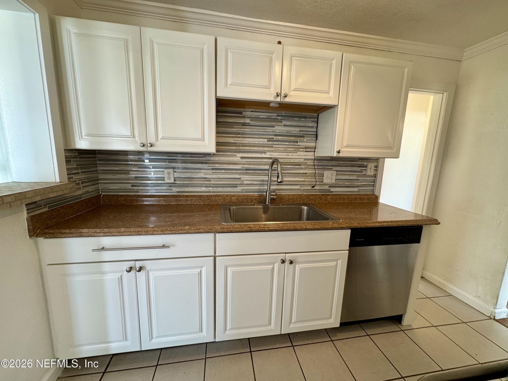 288 Boylston Avenue - Photo 12