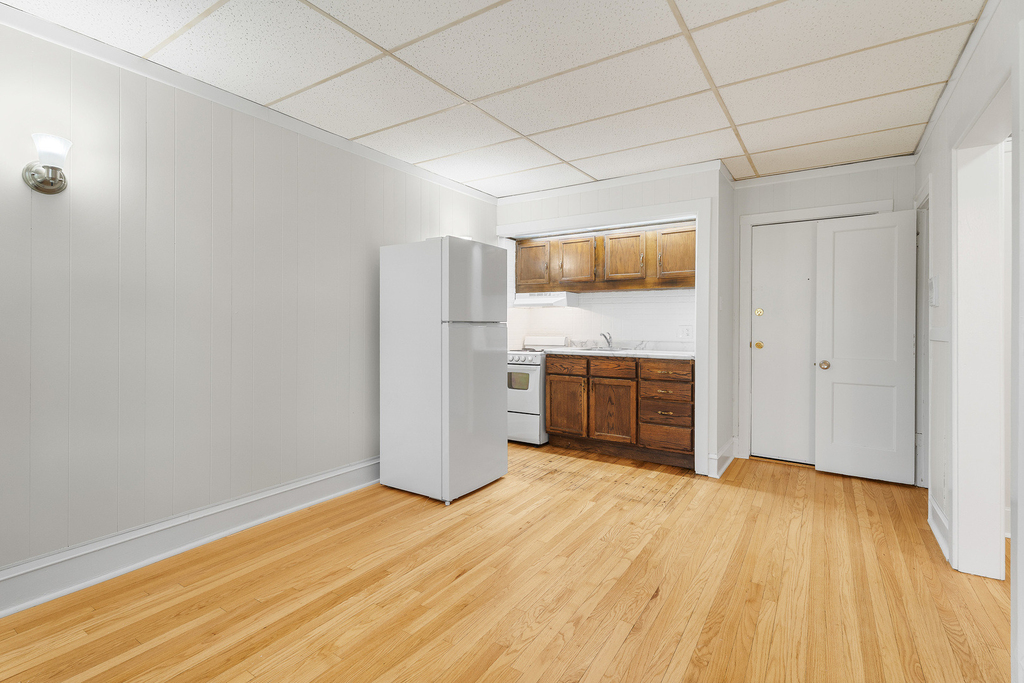 1440 W Howard Street - Photo 3