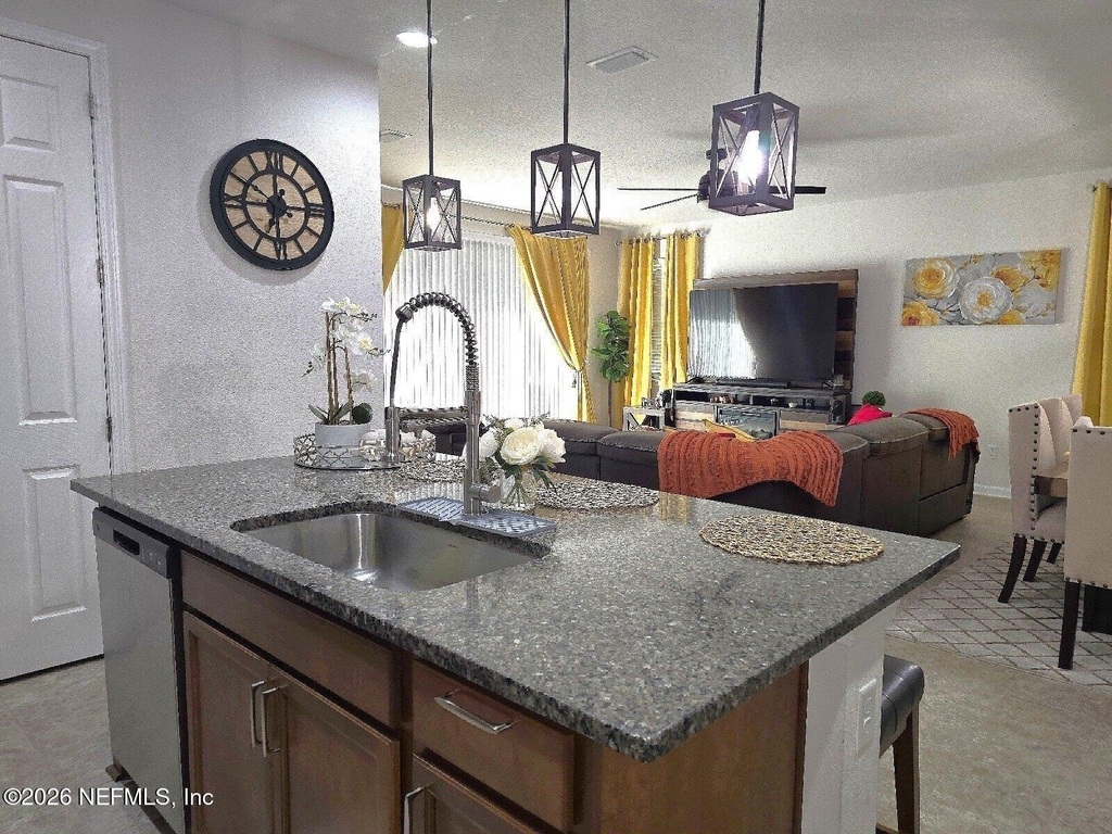 12284 Peanut Court - Photo 3