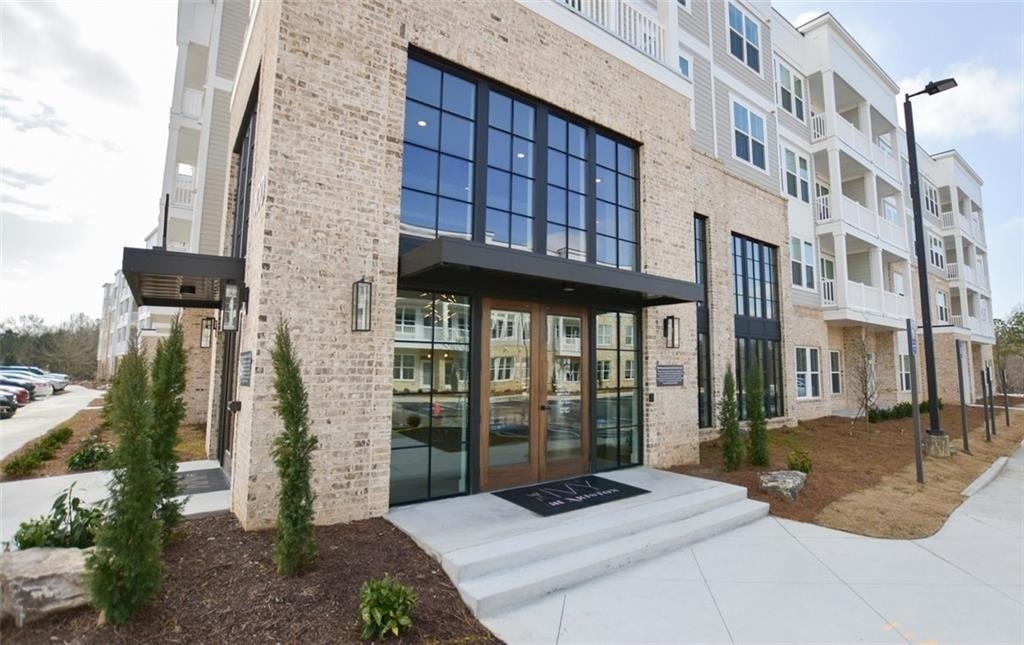 2620 Mall Of Ga Boulevard - Photo 2