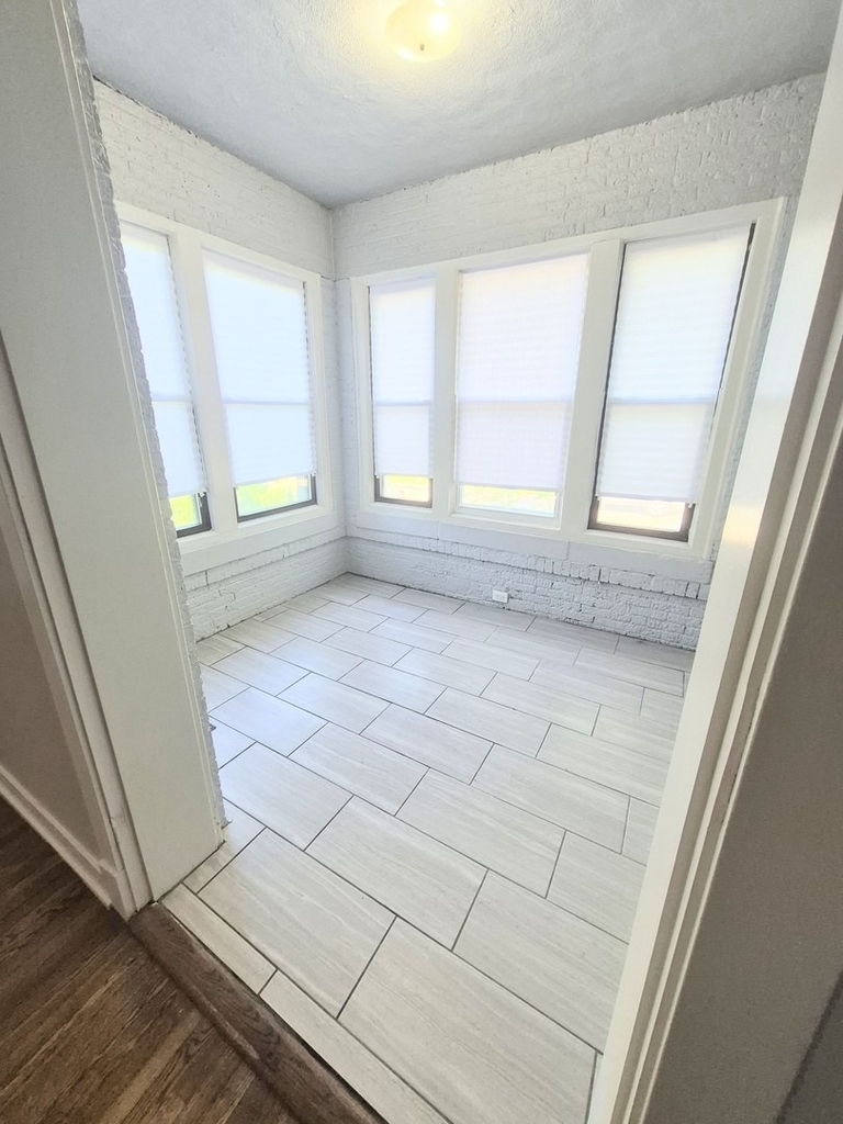 6210 S Eberhart Avenue - Photo 13