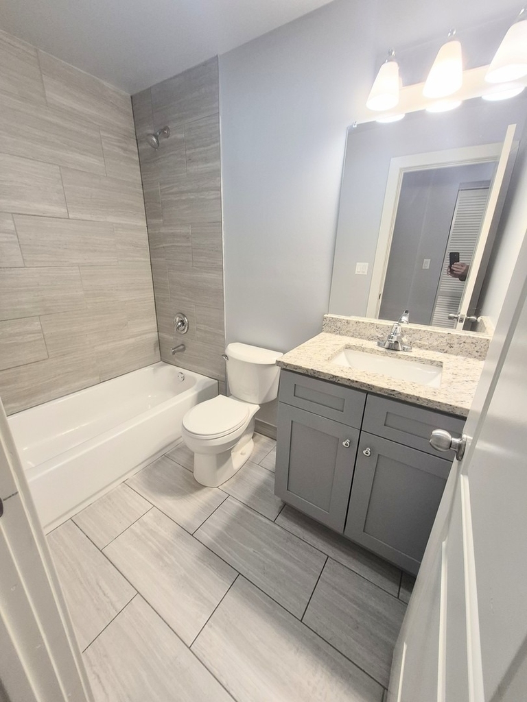 6210 S Eberhart Avenue - Photo 9