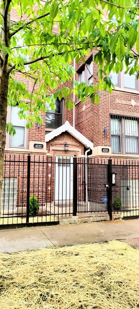6210 S Eberhart Avenue - Photo 3