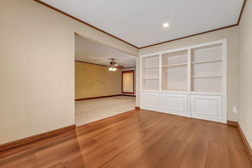 516 S Post Oak Lane - Photo 11