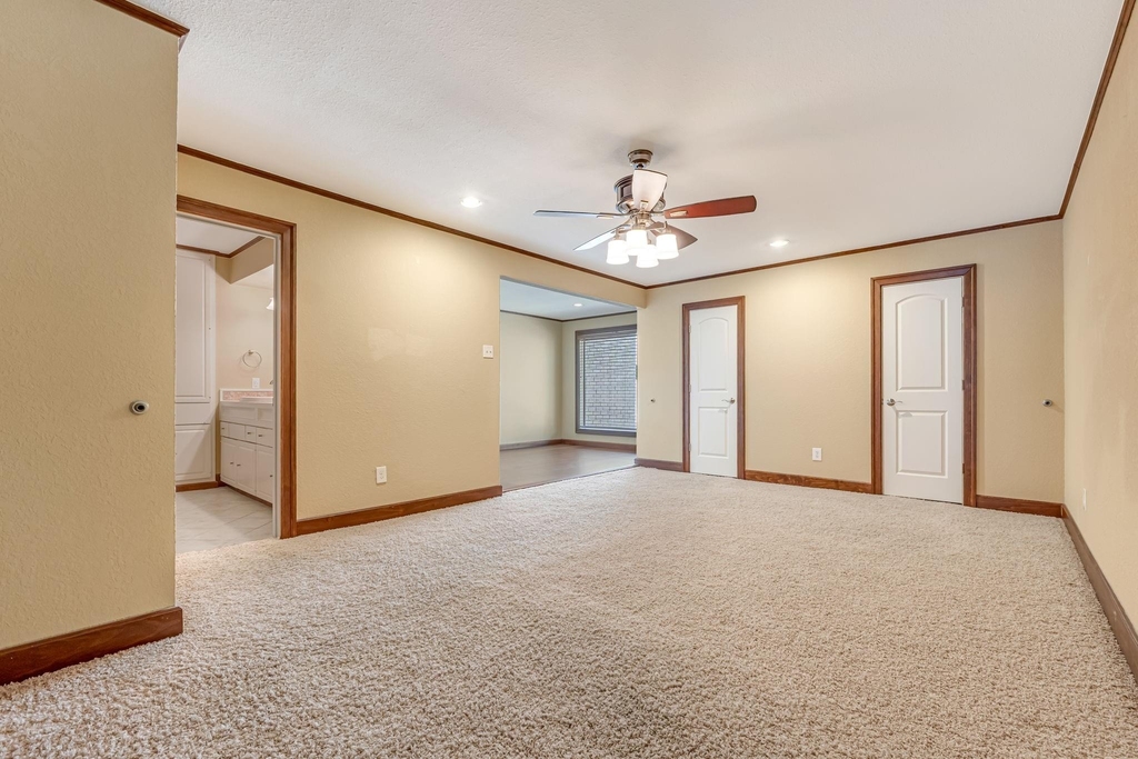 516 S Post Oak Lane - Photo 9