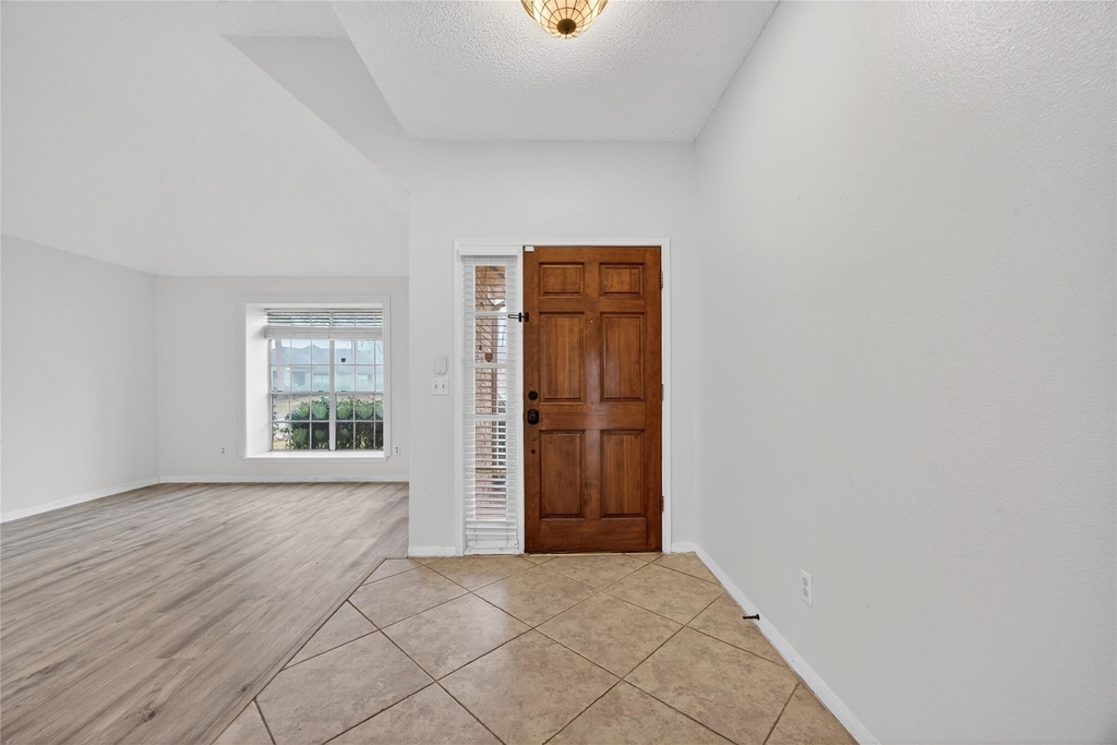 1035 Cascade Creek Drive - Photo 8