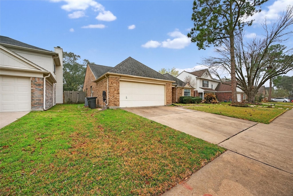 1035 Cascade Creek Drive - Photo 7