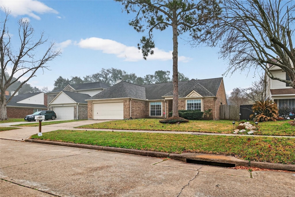 1035 Cascade Creek Drive - Photo 5