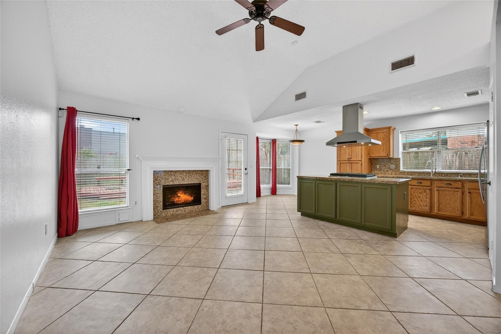 1035 Cascade Creek Drive - Photo 10