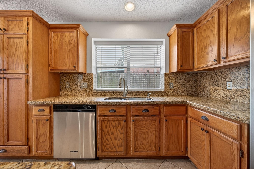 1035 Cascade Creek Drive - Photo 17