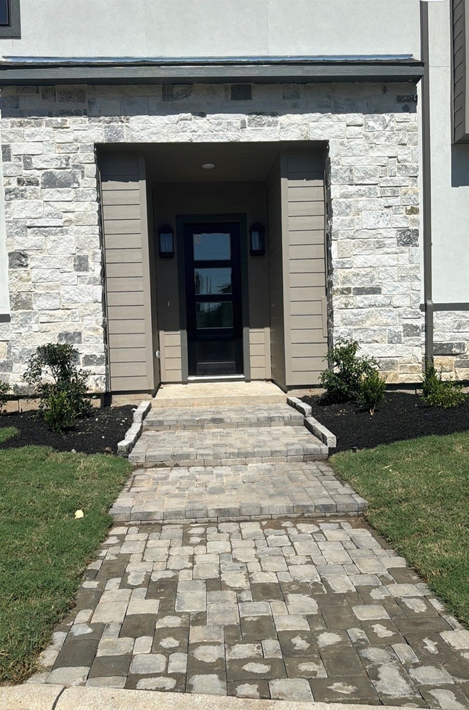 3218 Royal Oaks Hollow Lane - Photo 1