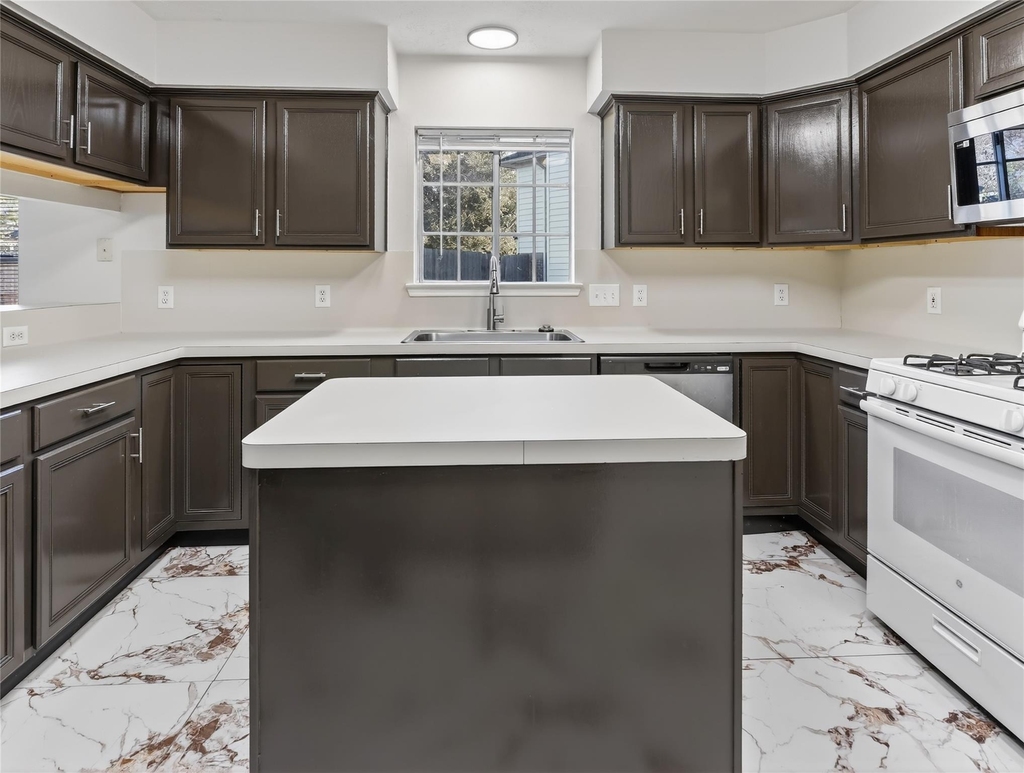4418 W Thunderwood Circle - Photo 4