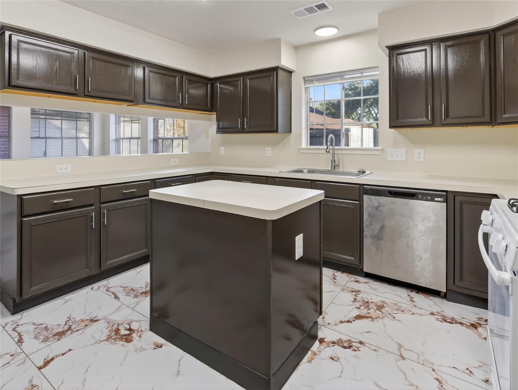 4418 W Thunderwood Circle - Photo 3