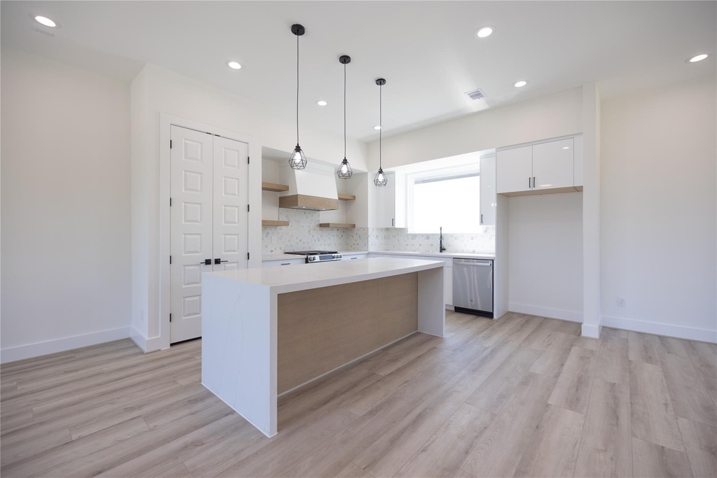 4106 Alice Street - Photo 5
