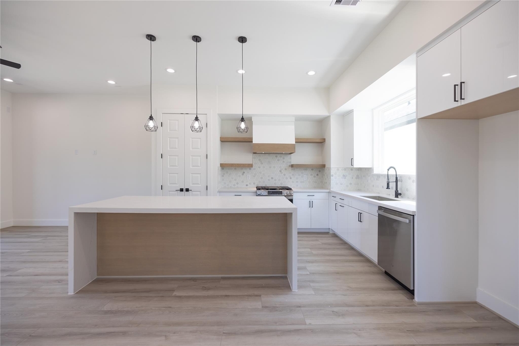 4106 Alice Street - Photo 6