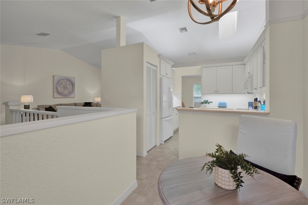 386 Emerald Bay Circle - Photo 4