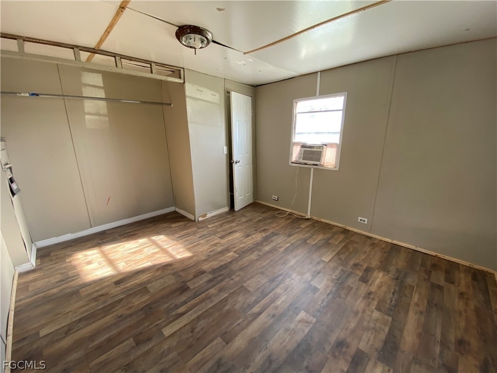 8086 Heck Drive - Photo 3