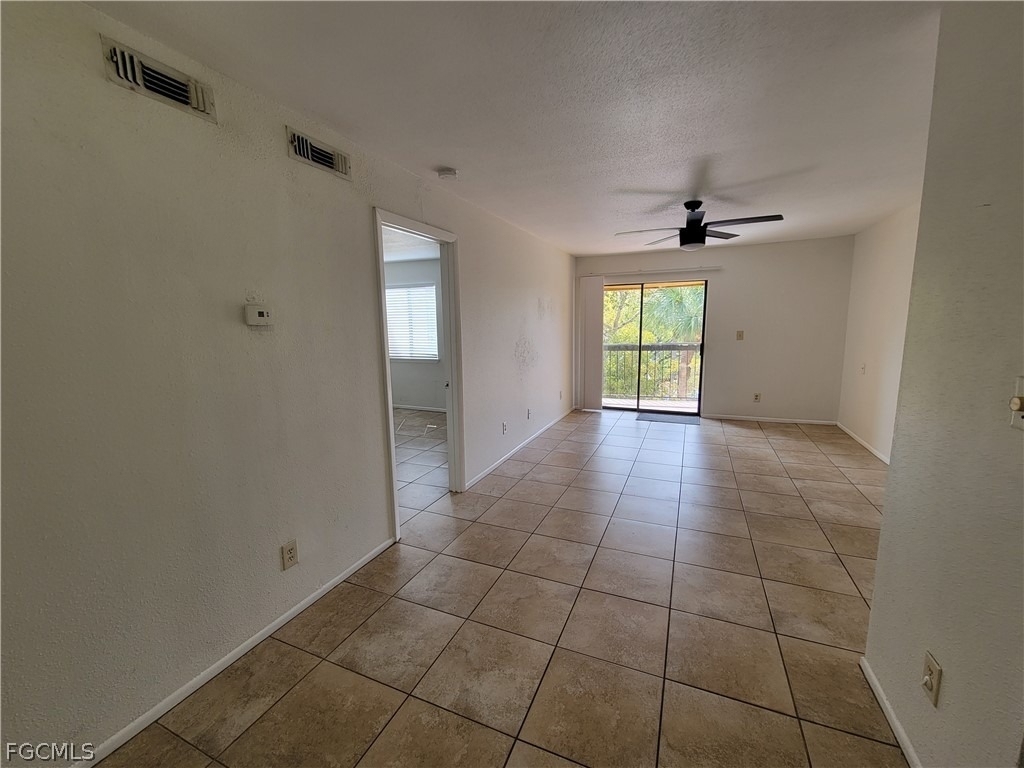 2937 Winkler Avenue - Photo 1