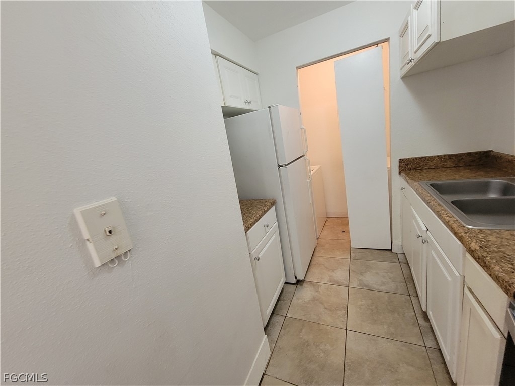 2937 Winkler Avenue - Photo 10