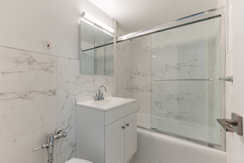 110-50 71st Road - Photo 3