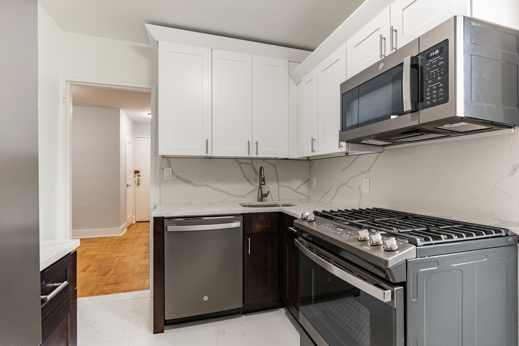 110-50 71st Road - Photo 13