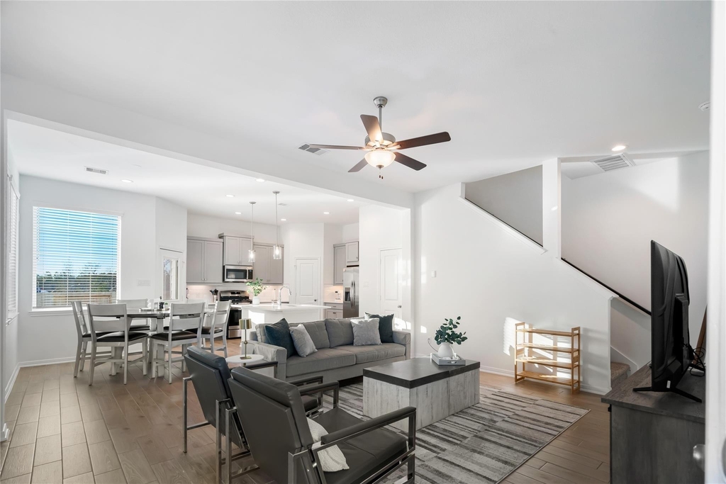 632 Silver Pear Ct - Photo 5