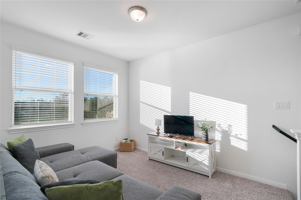 632 Silver Pear Ct - Photo 15