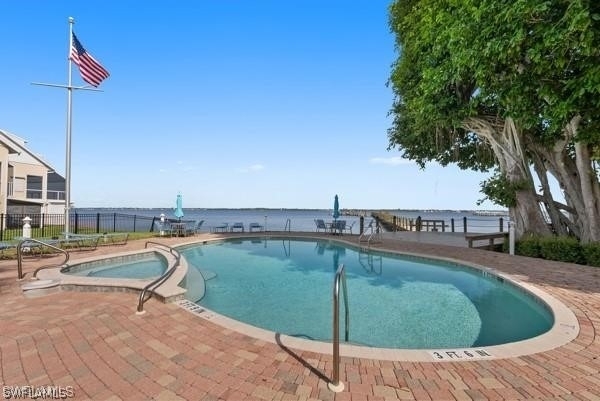 819 James Street - Photo 12