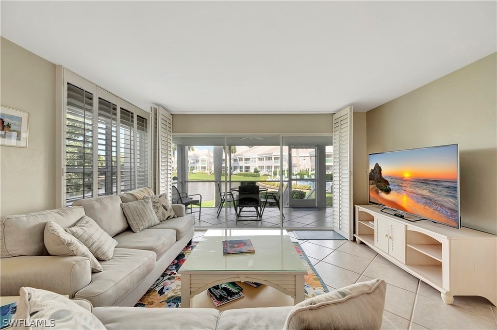 6131 Pelican Bay Boulevard - Photo 2