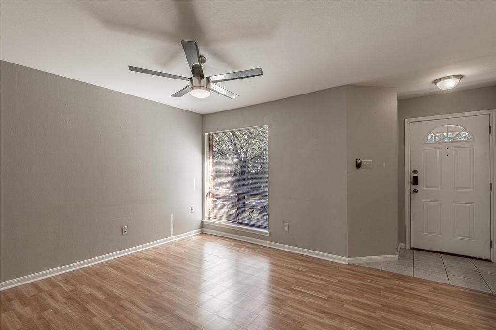 2404 Sycamore Avenue - Photo 5