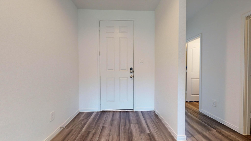 1522 Oakdale Crest Road - Photo 2