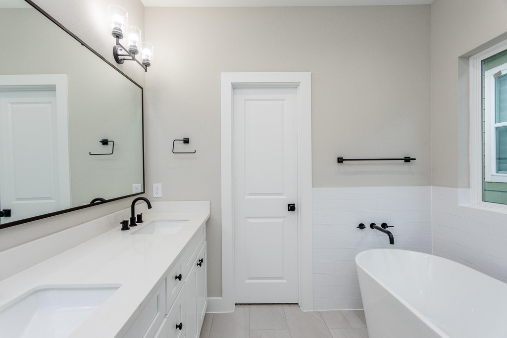1439 W 25th Street - Photo 30