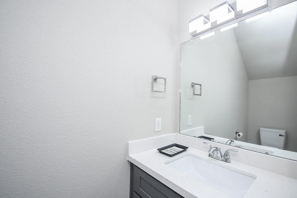 4401 Alvin - Photo 7