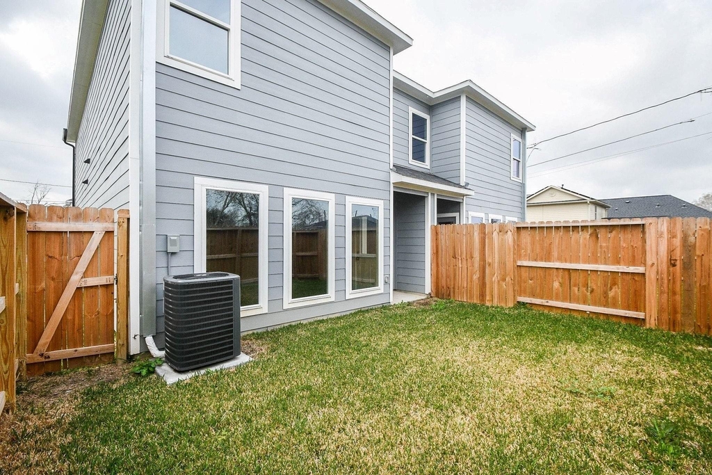 4401 Alvin - Photo 18