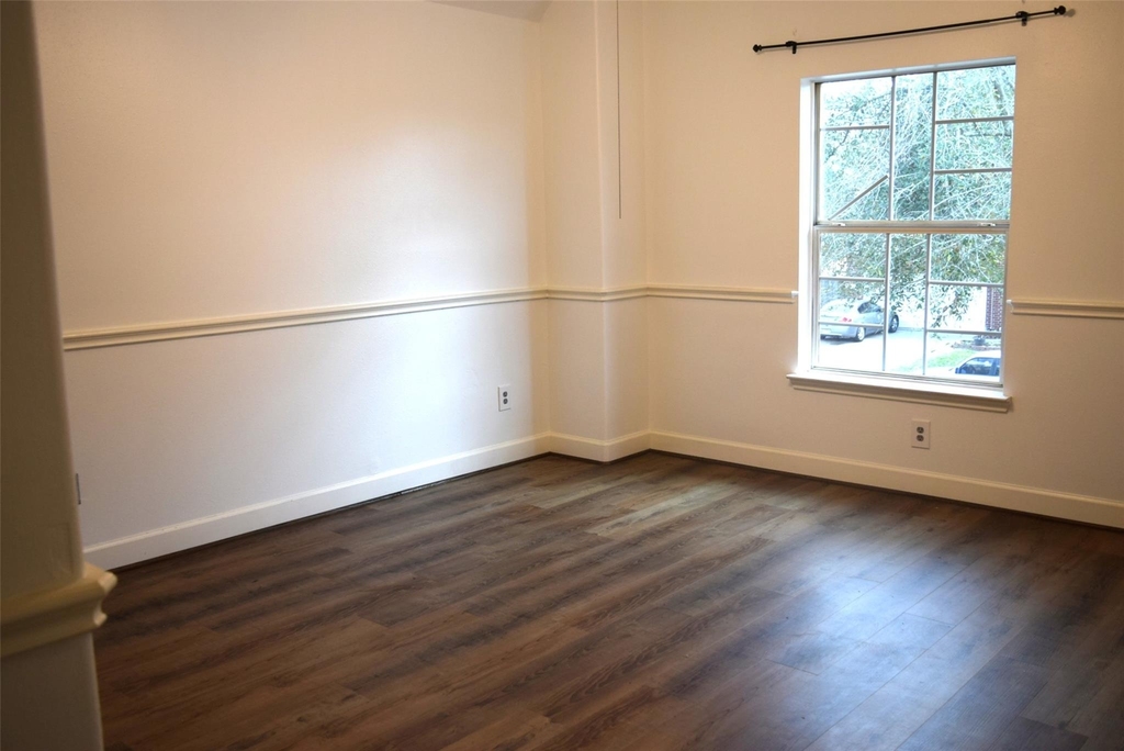 4911 Dwarf Honey Suckle Court - Photo 18