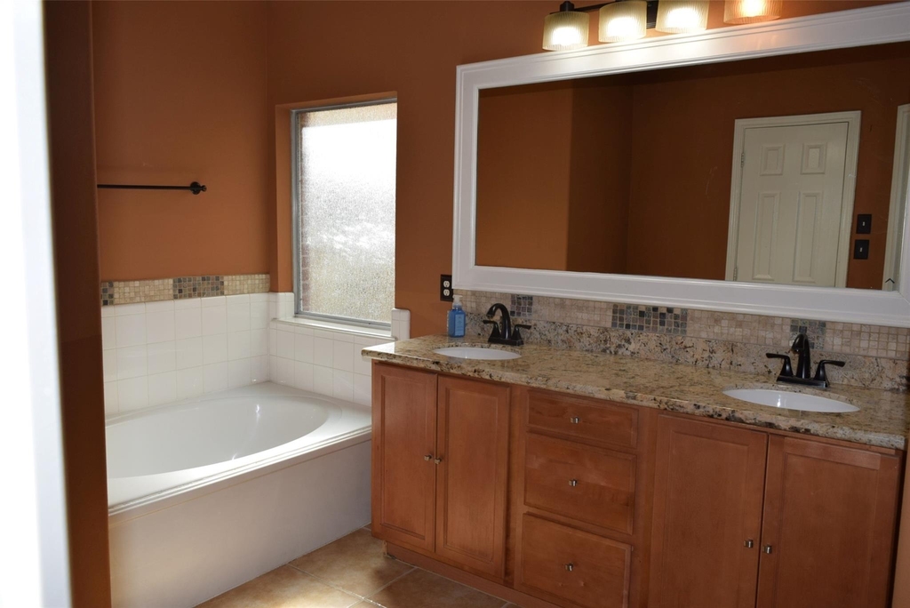 4911 Dwarf Honey Suckle Court - Photo 12