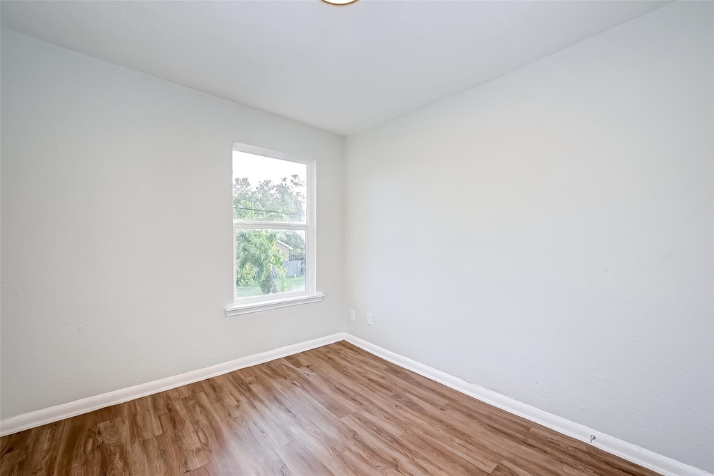 6420 Conley Street - Photo 6