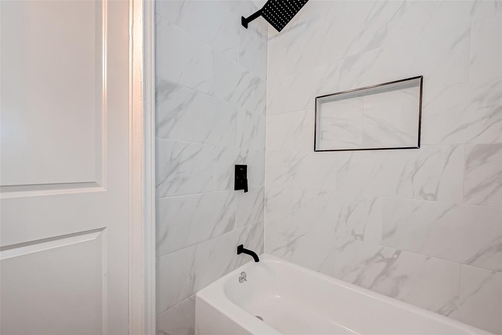 6420 Conley Street - Photo 8
