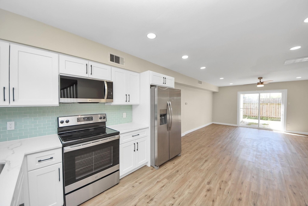 708 Staitti Street - Photo 3