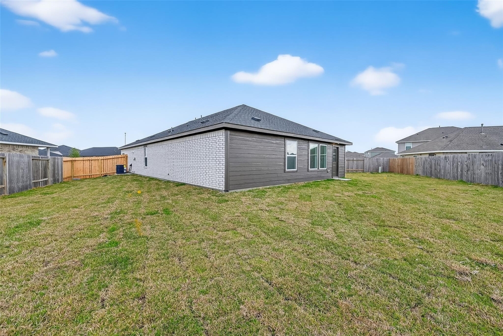 216 Amy Street - Photo 39