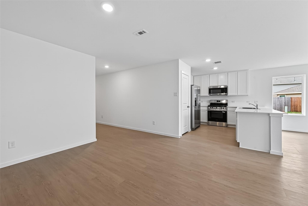 216 Amy Street - Photo 9