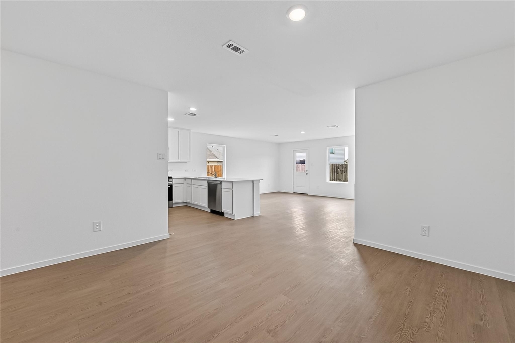 216 Amy Street - Photo 8
