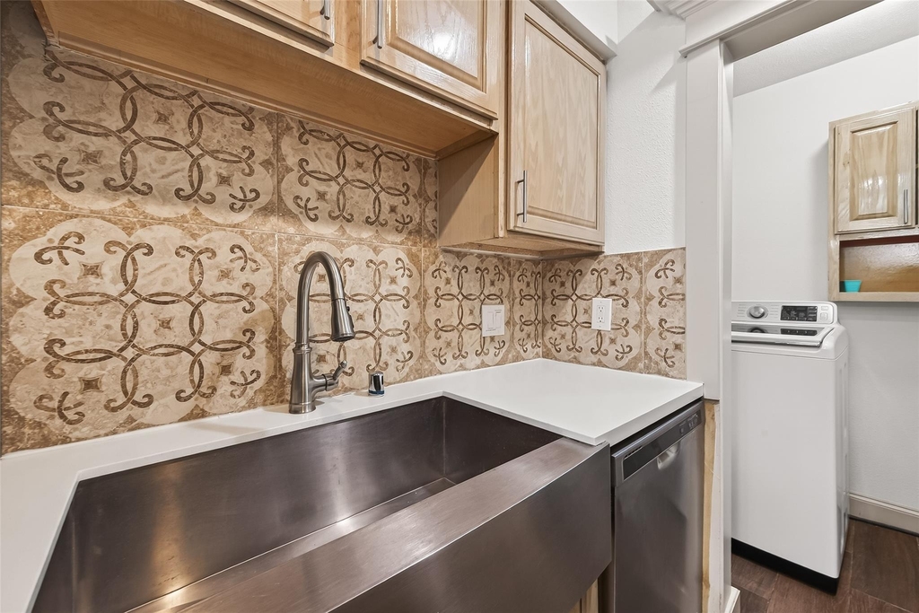 3684 Ocee Street - Photo 9