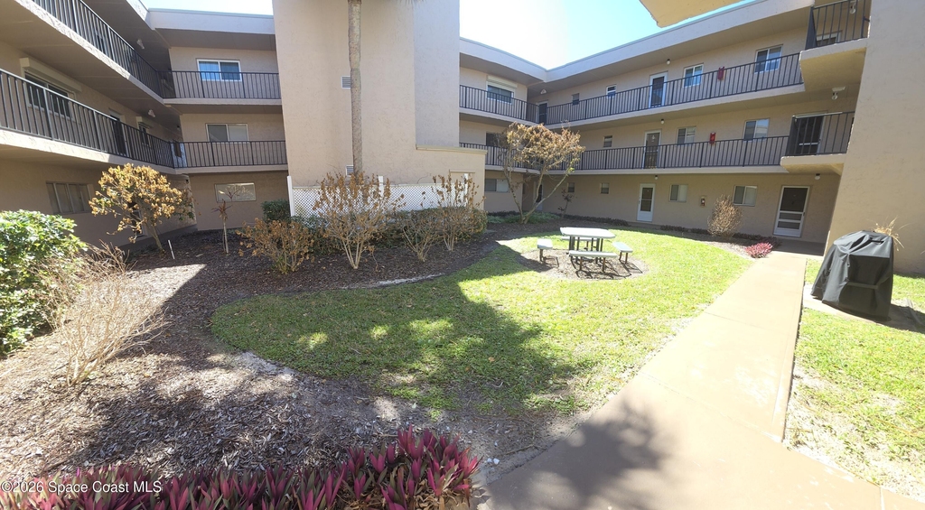 3150 N Harbor City Boulevard - Photo 10