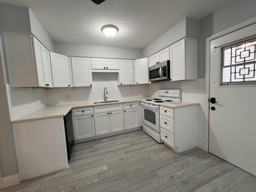 213 Canaveral Beach Boulevard - Photo 5