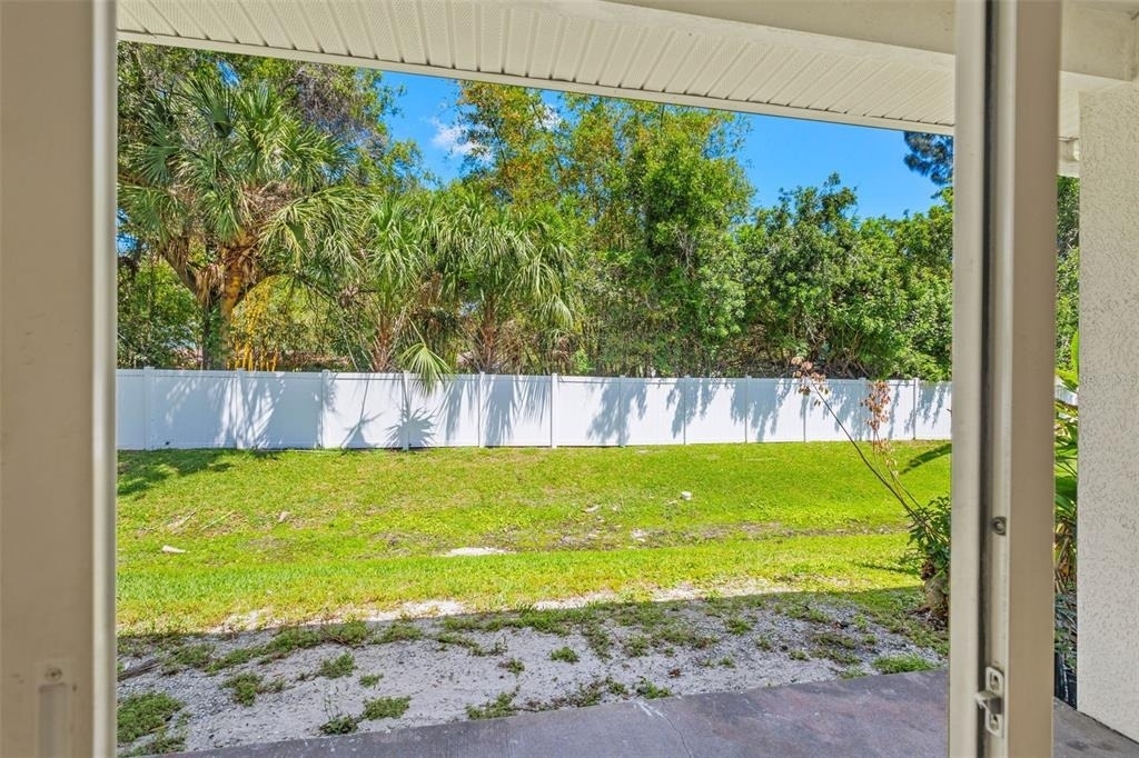 9889 66th Street N - Photo 12