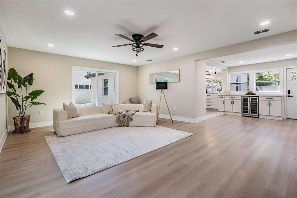 1104 S Lois Avenue - Photo 12